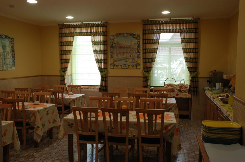 Guest house Pensao Residencial Roma 2*